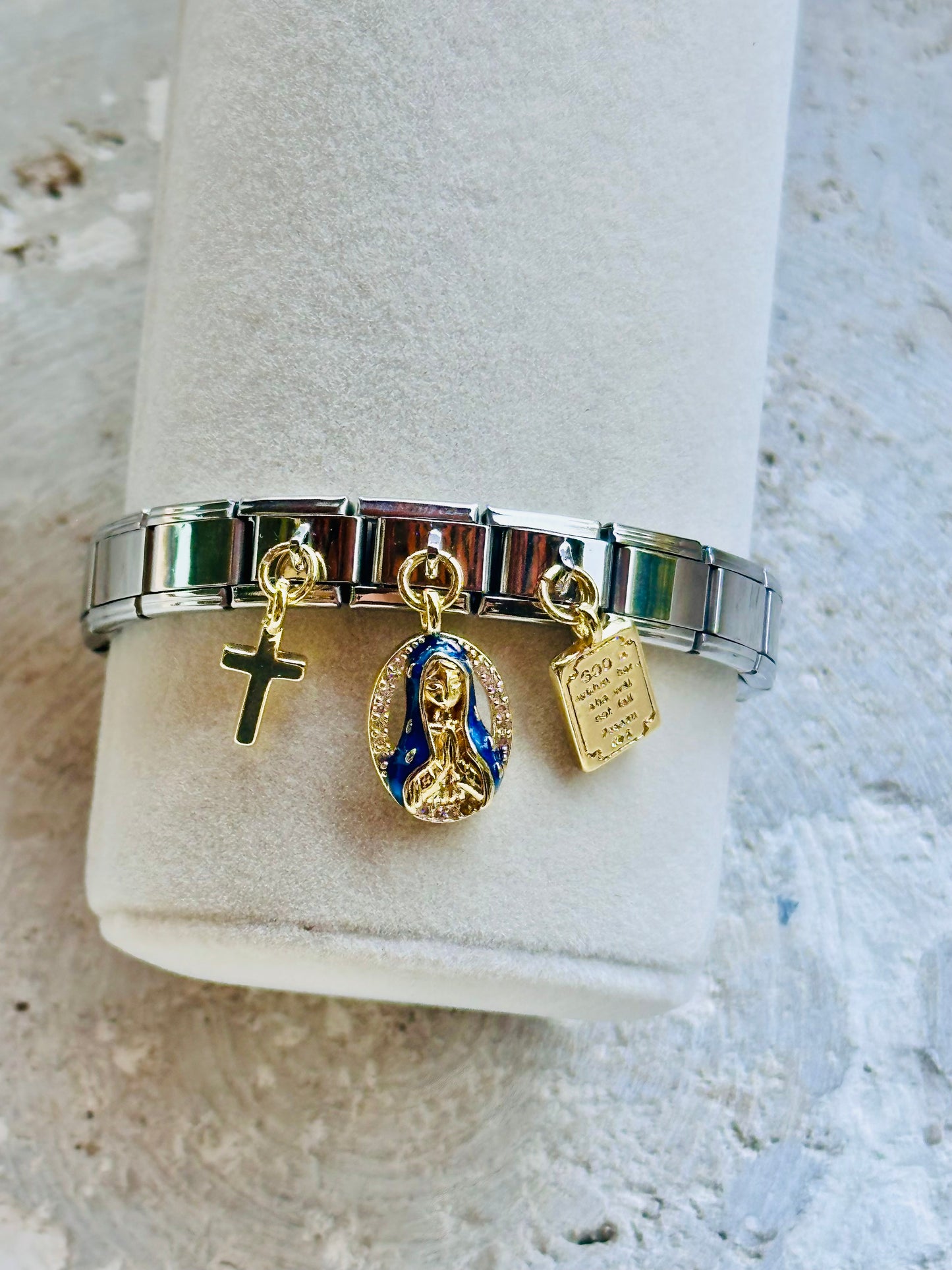 Virgen Bracelet
