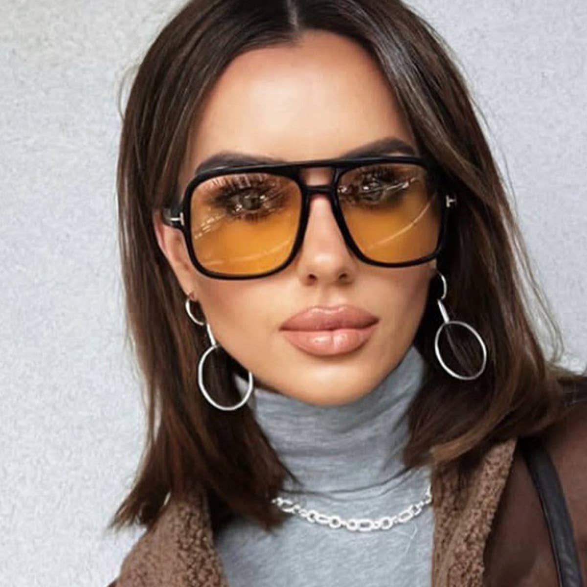 T SUNGLASSES: Brown