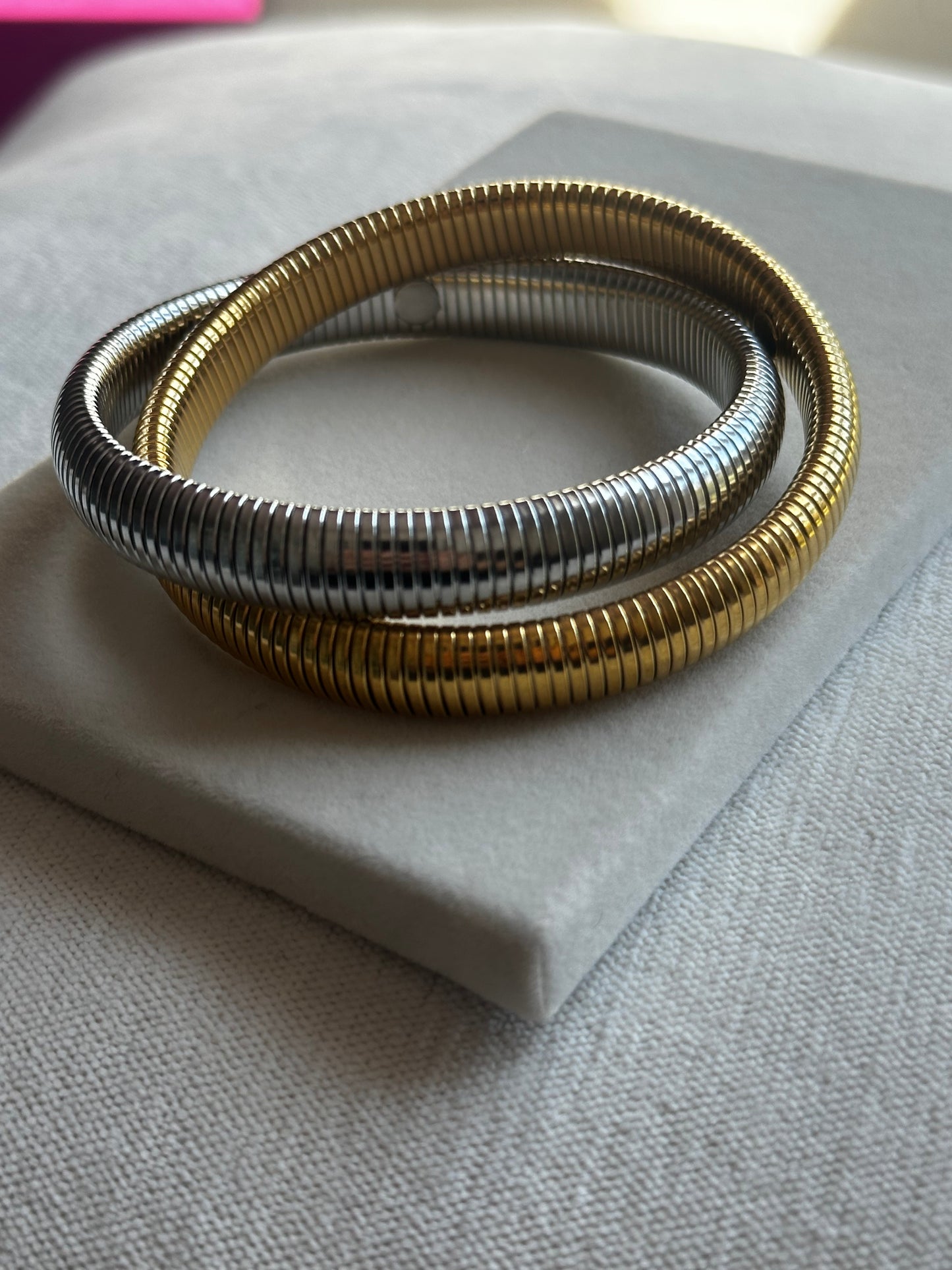Twist Luxe Bangle