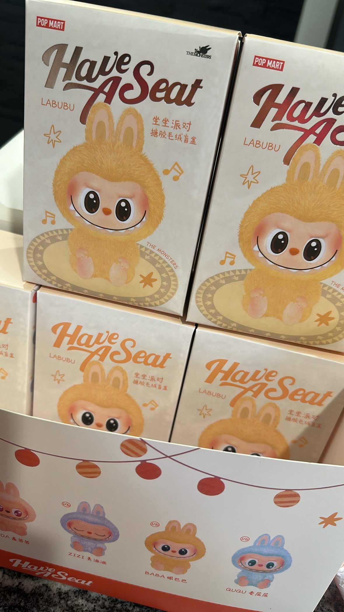 Labubu “Have A Seat” – Caja Sorpresa