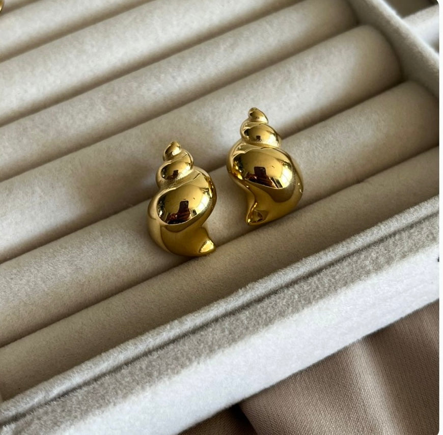 Golden Seashell Earrings
